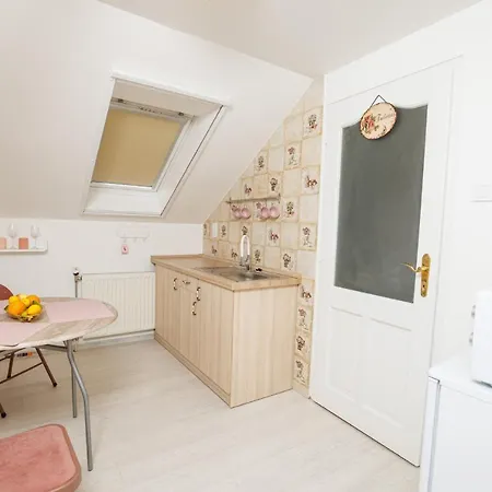 Szive - Becsi Szinek Apartman * Szeged