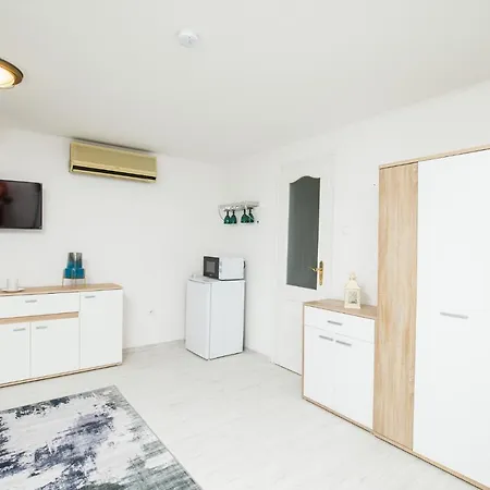 Szive - Becsi Szinek Apartman شقة *