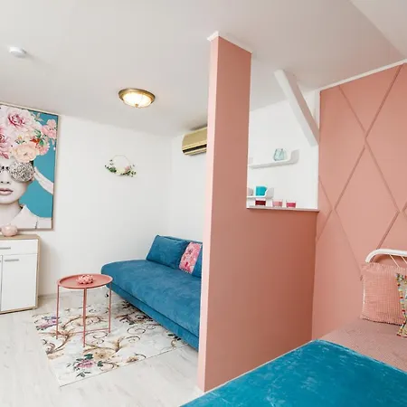 Szive - Becsi Szinek Apartman