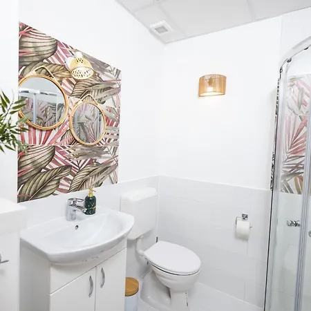 Szive - Becsi Szinek Apartman * Segedyn