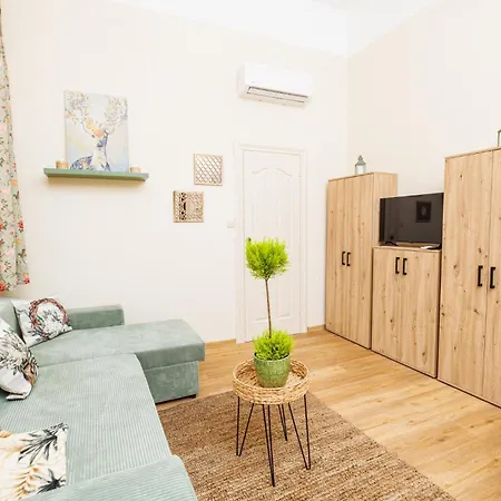 Szive - Becsi Szinek Apartman Apartament *