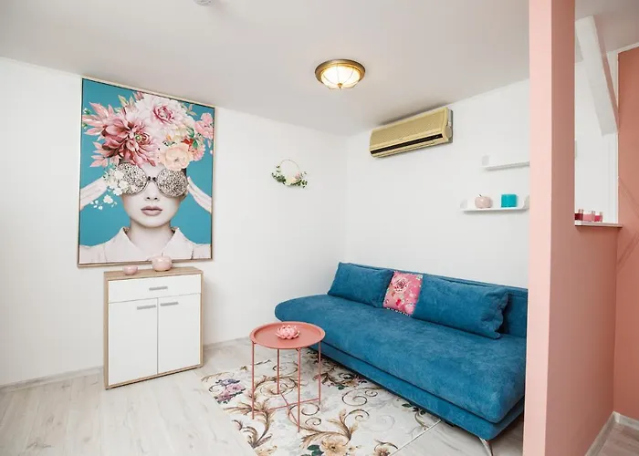 Szive - Becsi Szinek Apartman Segedyn