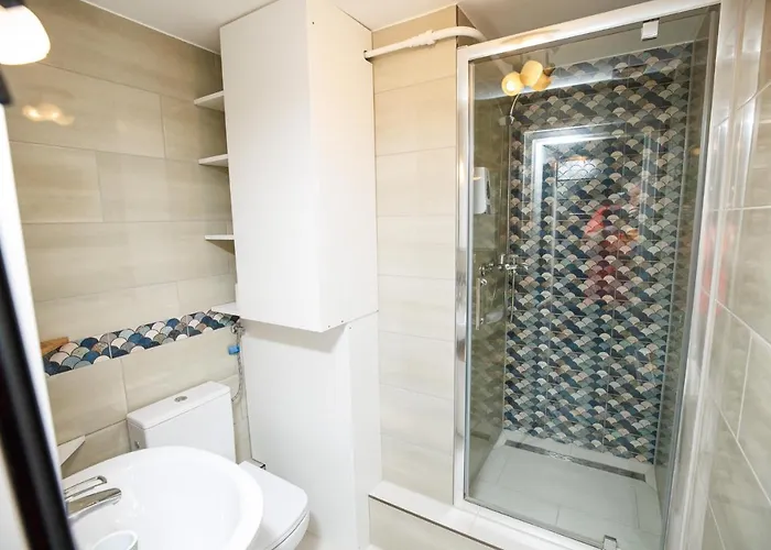 Szive - Becsi Szinek Apartman *