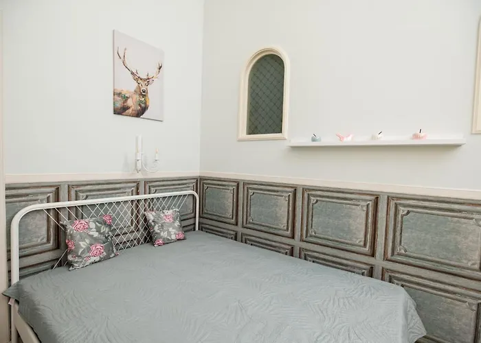 Szive - Becsi Szinek Apartman * Segedyn